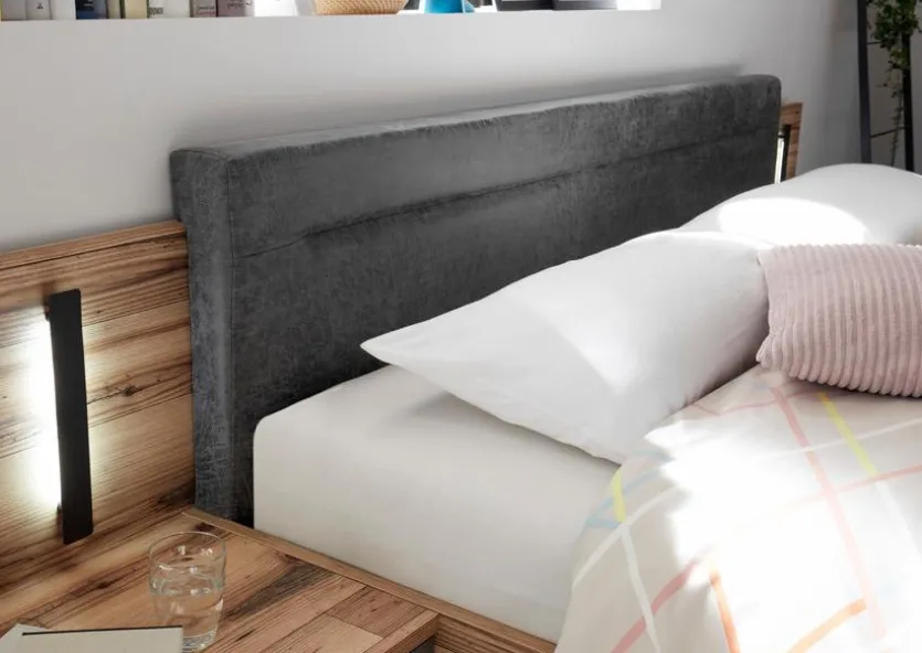 Bett mit Nachttischen Sarnia 180 x 200 cm