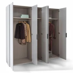 Kleiderschrank Vareno 225 x 222 cm