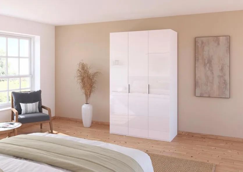 Kleiderschrank Vareno 136 x 222 cm